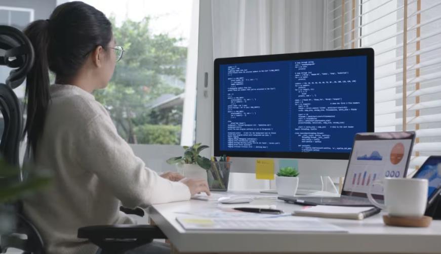 赣榆县企业数字化解决方案:机器学习赋能商业模式升级的核心路径